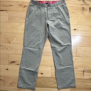 Under Armour Men's Loose Khaki Stretchy Pants | Size 34/32